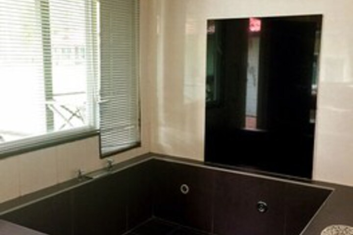 Room 7 of 27