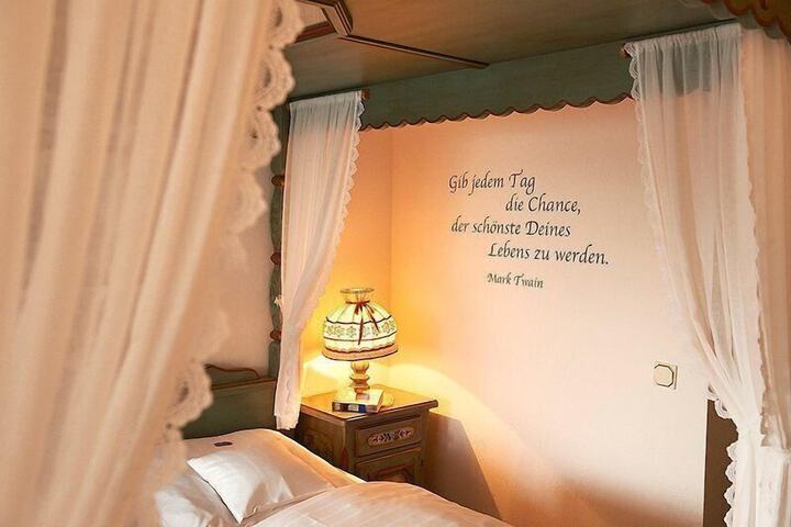 Room 7 of 54