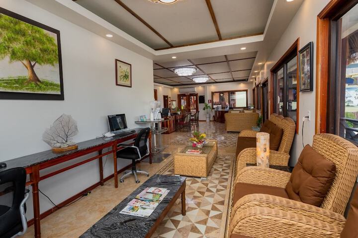 Hotel Interior 3 of 272