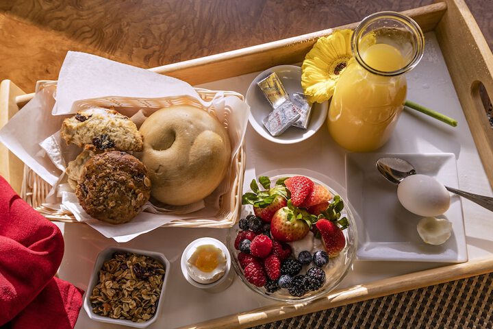 Breakfast/Coffee Service 102 of 152