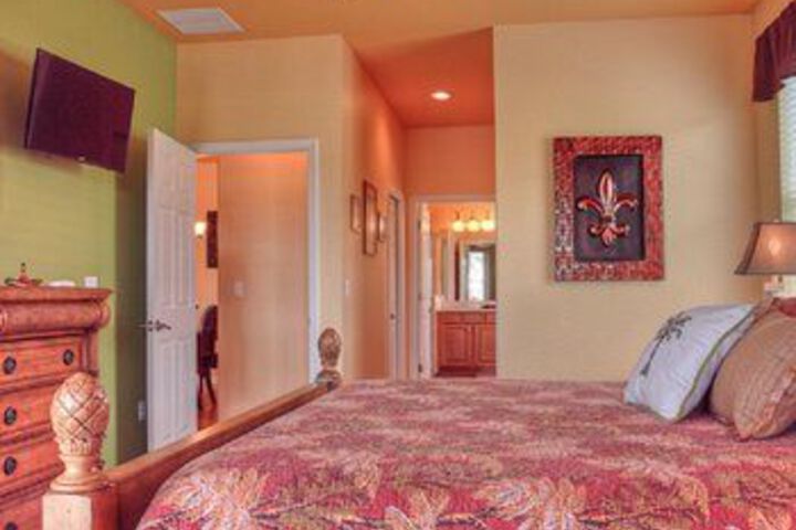 Room 6 of 24