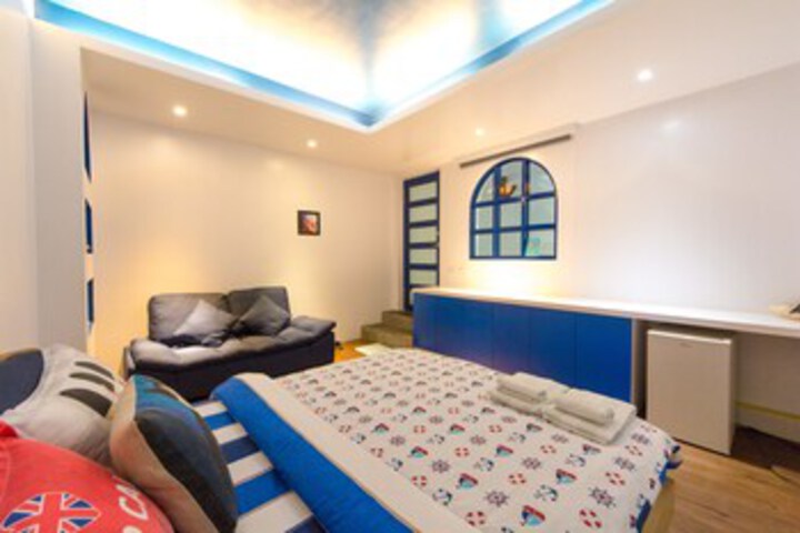 Room 3 of 29