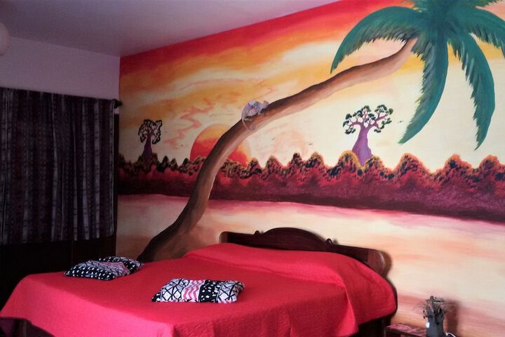 Room 14 of 42