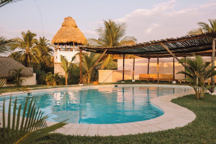 Pool 16 of 28