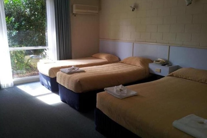Room 13 of 43