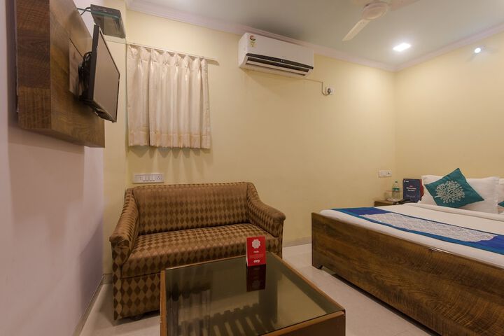 Room 7 of 15