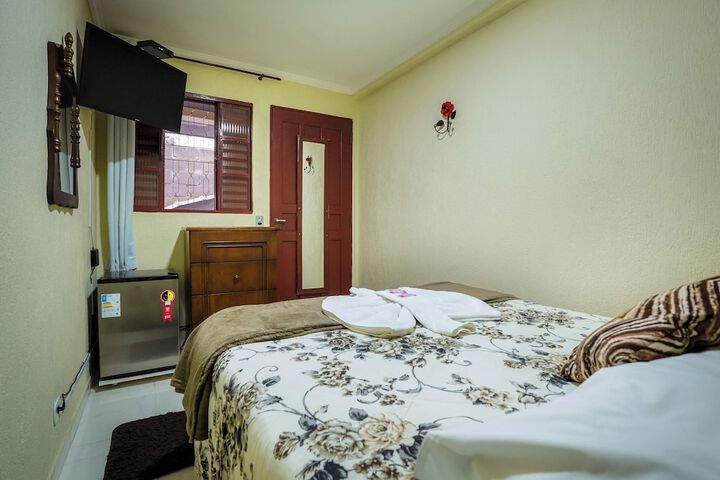 Room 15 of 50