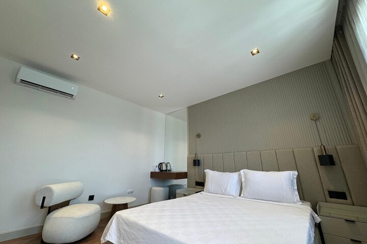 Room 15 of 59