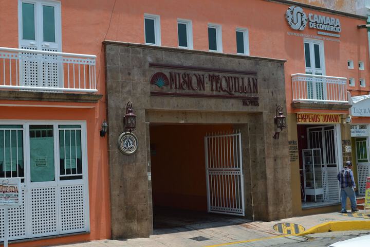 Hotel La Rienda Misión Tequillan
