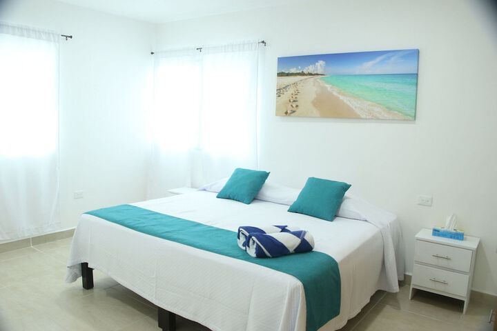 Room 2 of 32