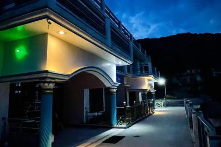 Hotel Rajshree Palace Guptakashi