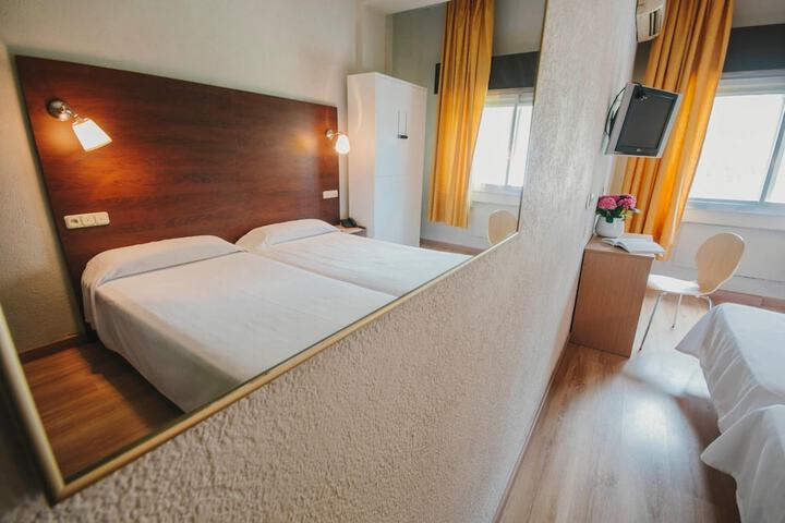 Room 18 of 52