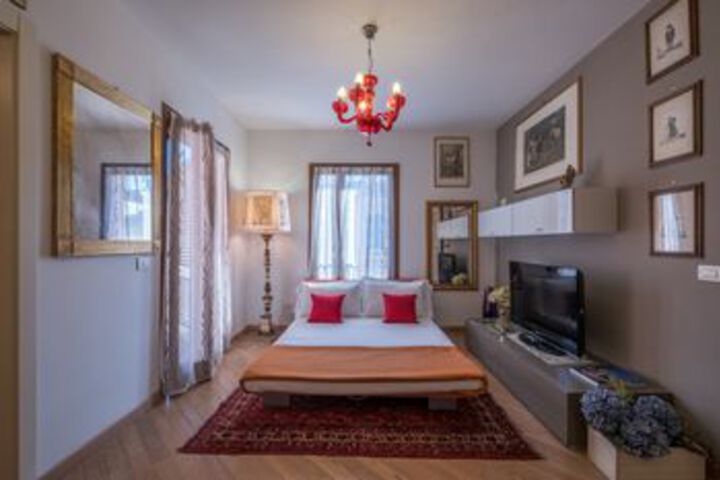 Room 15 of 61