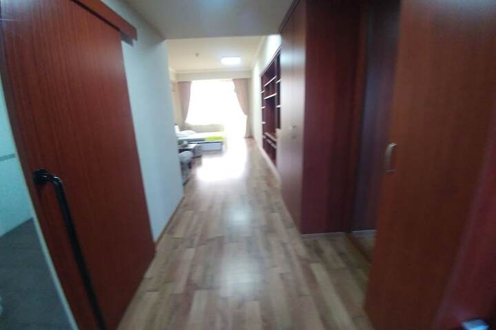 Room 4 of 31