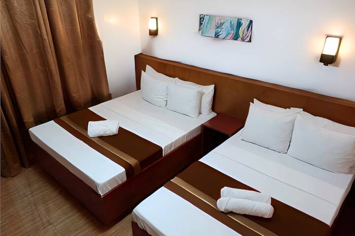 Room 13 of 48