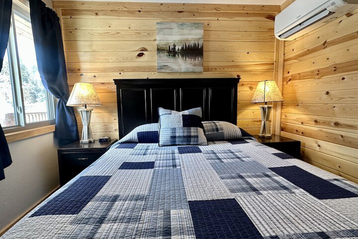 Room 33 of 154