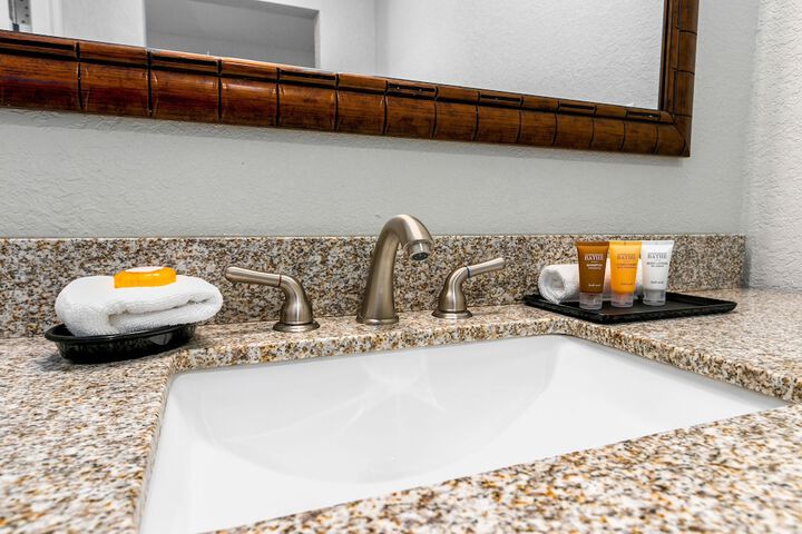 Bathroom sink