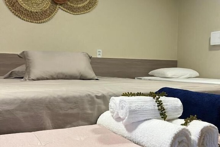 Room 2 of 10