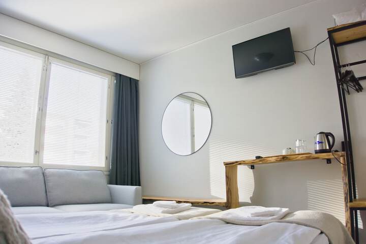Room 11 of 34