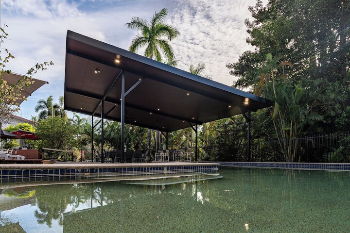Pool 31 of 52