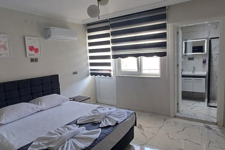 Room 8 of 35