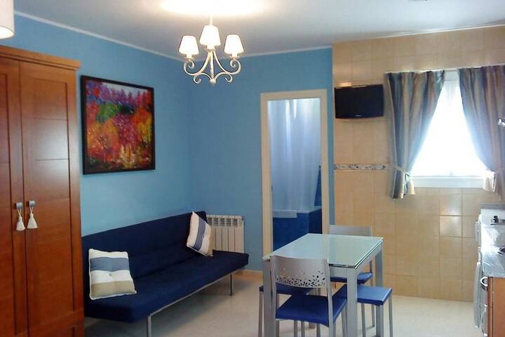 Room 8 of 40