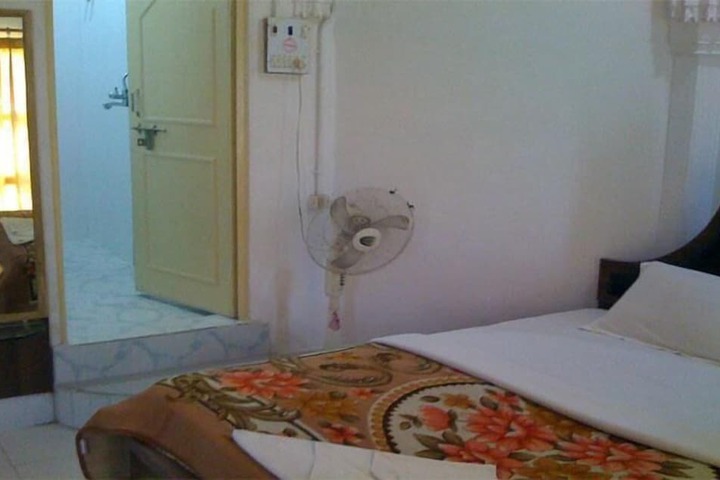 Room 51 of 117