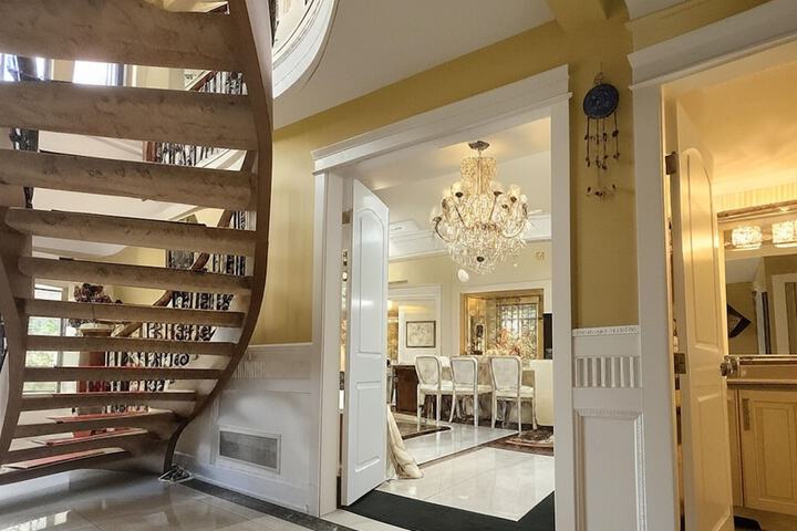 Hotel Interior 7 of 109