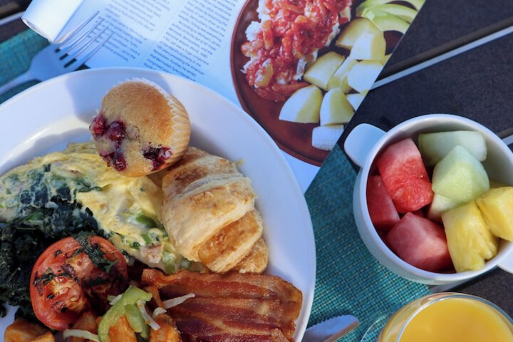 Breakfast/Coffee Service 70 of 92
