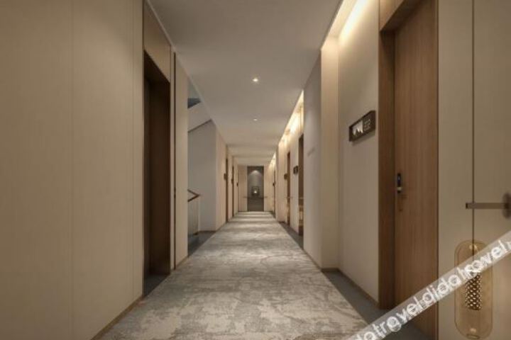 Hotel Interior 5 of 14