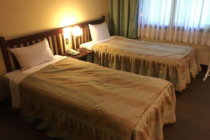 Room 16 of 52