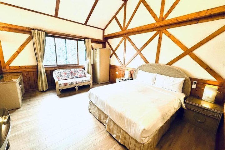 Room 30 of 59