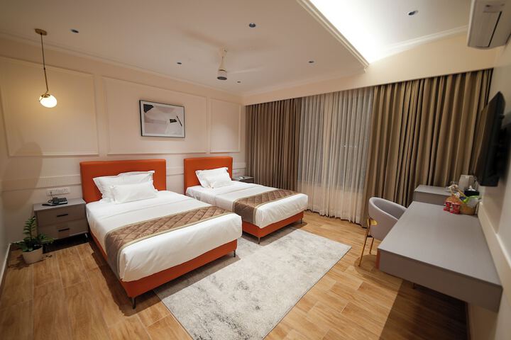 Room 10 of 49