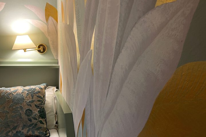 Room 42 of 124
