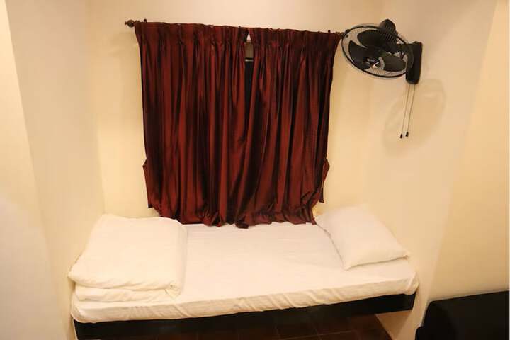 Room 19 of 54