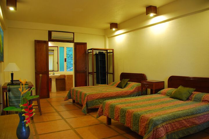 Room 6 of 60