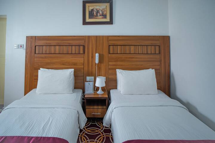 Room 17 of 60