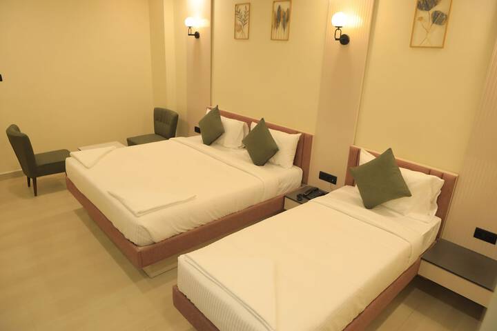 Room 42 of 114