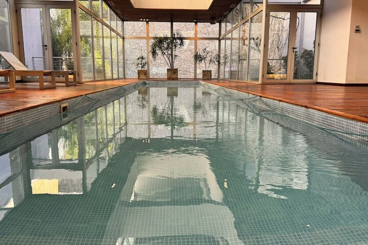Pool 47 of 76