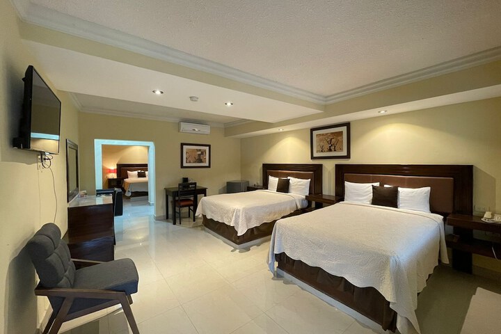 Room 7 of 30