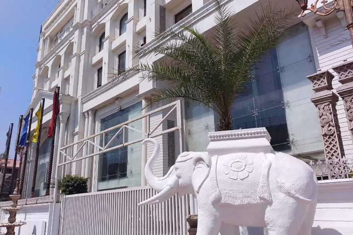 White Palace Hotel