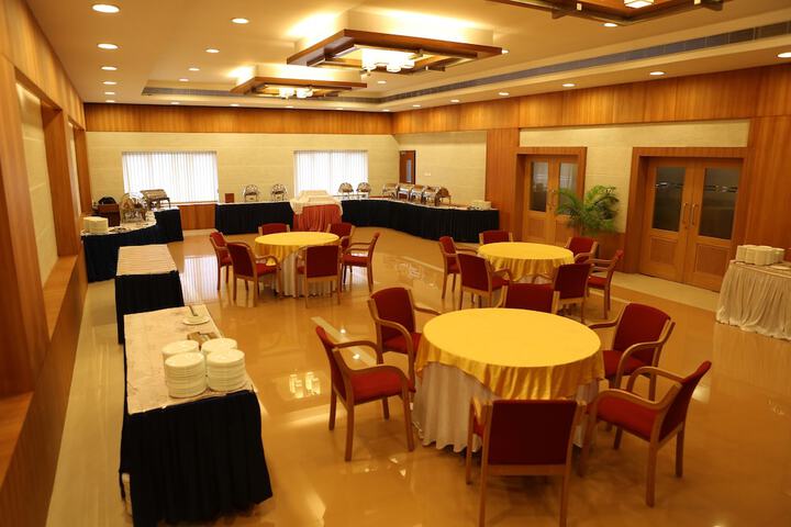 Dining Photos
