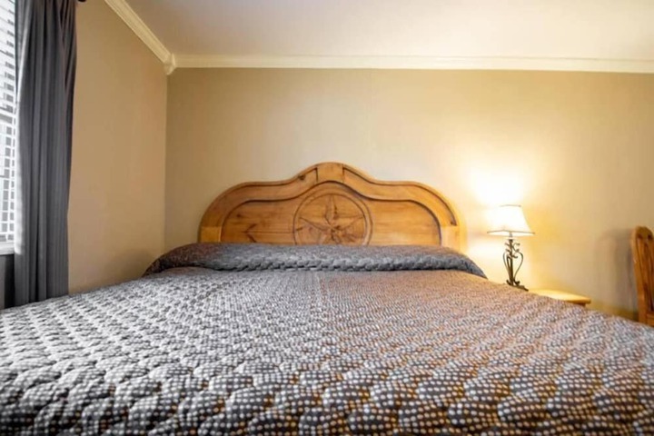 Room 2 of 14