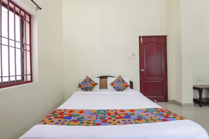 Room 12 of 20