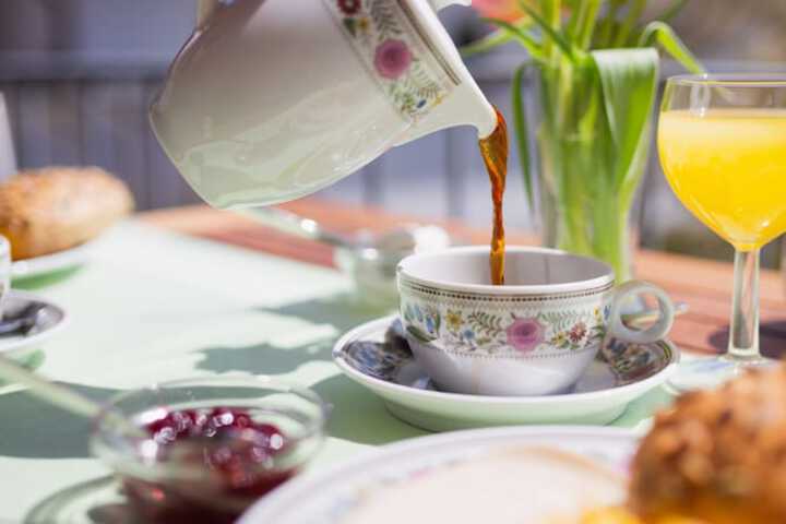Breakfast/Coffee Service 22 of 34