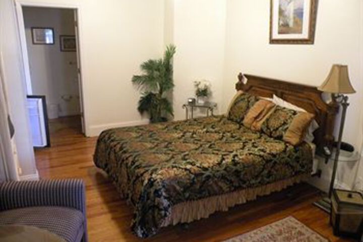 Room 5 of 23