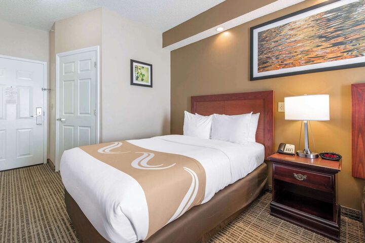 Standard Room, King or Two Doubles (7 of 14)