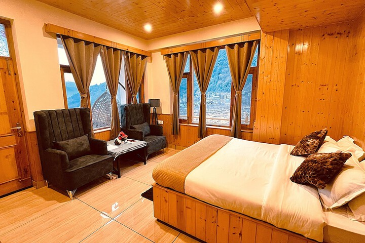 Room 10 of 89