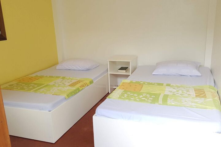 Room 5 of 51