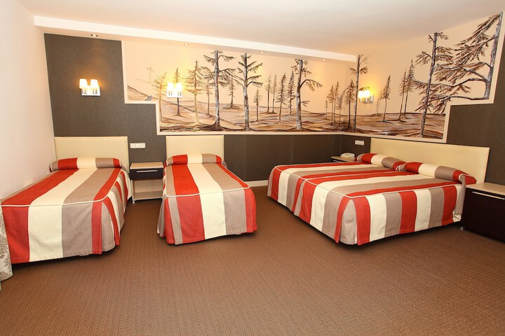 Room 9 of 51
